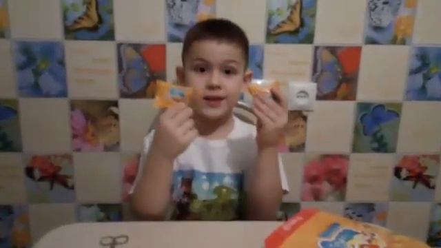 Играем в Emoji