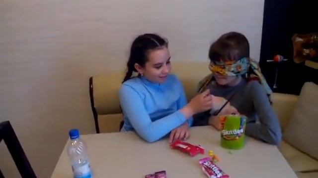 Челендж Skittles смотреть онлайн