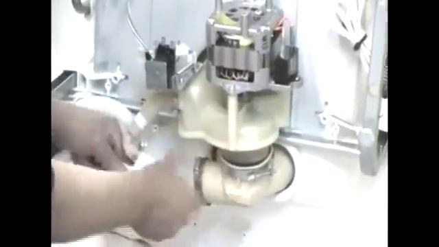 Remove/Replace the dishwasher's sump смотреть онлайн