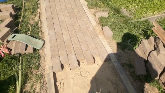 Брусчатка на песок спустя 10лет. смотреть онлайн