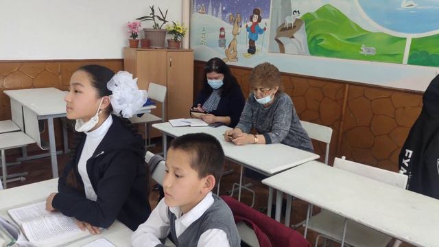 Фрагмент ур. чтения в 4 Б кл. в рамках проекта"Окуу Керемет" Учитель: Дуйшебаева Айзада Раджаповна смотреть онлайн