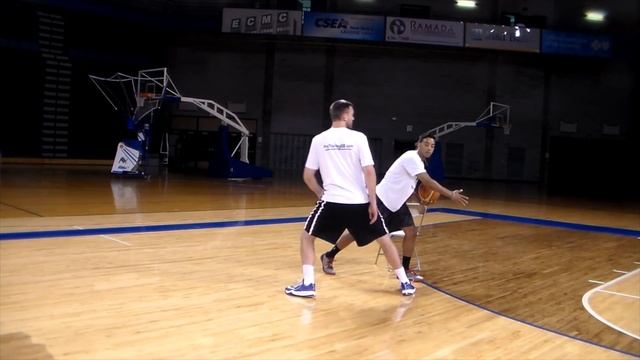 How To: Split The Ball Screen | Pick & Roll Offense | Pro Training Basketball смотреть онлайн