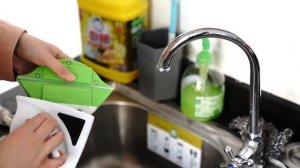 Водосгон Deko WC03 шир.15.8см 7.6см белый/зеленый