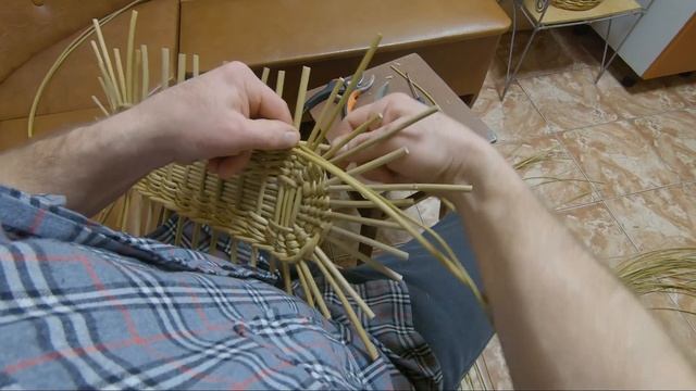 ПРЯМОУГОЛЬНОЕ ДОНЫШКО ДЛЯ КОРЗИНЫ #лозоплетение смотреть онлайн