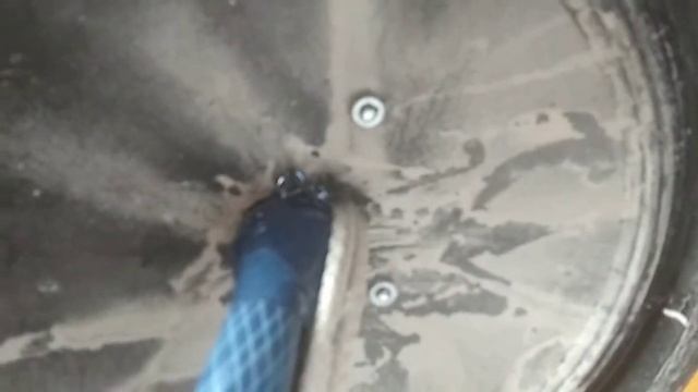 насос в бочке. бочка это фильтр. забор воды из озера смотреть онлайн