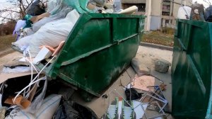 Находки на мусорках.Поход по помойкам Симферополя.Что можно найти на помойках.