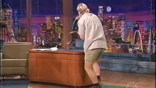 Jay Leno almost bitten by Alligator - Steve Irwin 2002 смотреть онлайн