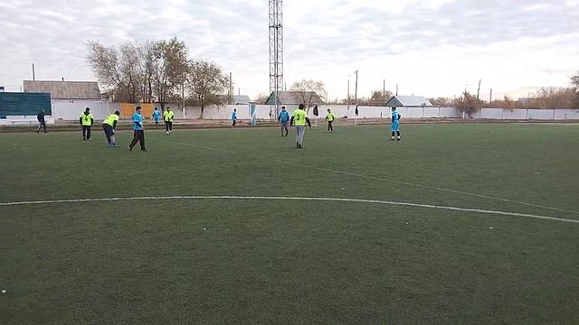 МЛК-СХ, 1-1 в основное время, 2-1 в серии пенальти смотреть онлайн