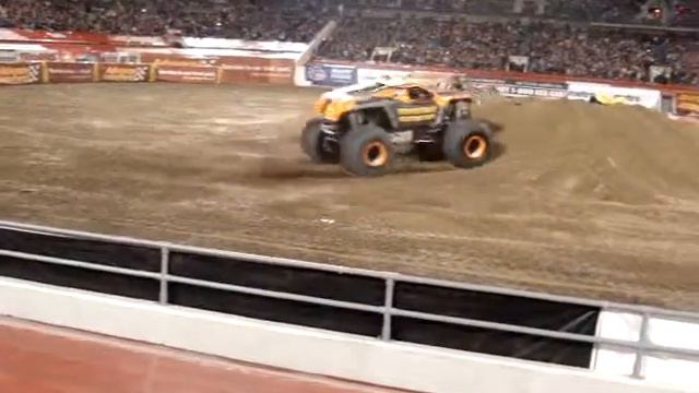 Maximum Destruction Free style Monster Jam Orlando 2012 смотреть онлайн