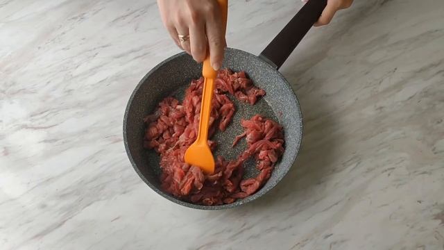 Бефстроганов из говядины. Классический рецепт смотреть онлайн