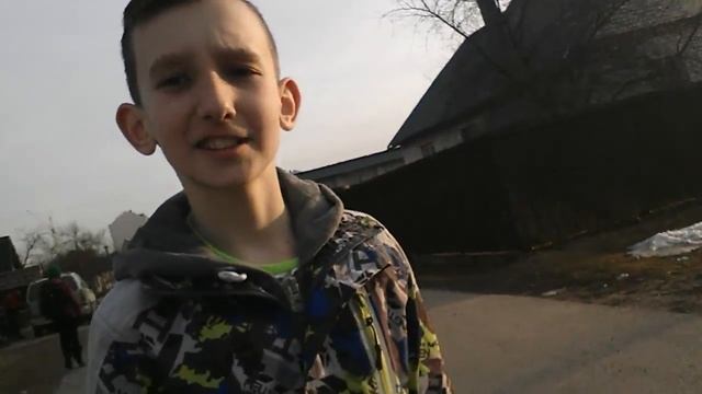 VLOG.Гуляем по деревне.Запускаем квадрокоптер"SYMA X15" смотреть онлайн