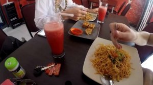 Еда на Бали - Самое ВКУСНОЕ МЕСТО оказалось САМЫМ ДЕШЕВЫМ! Нуса-Дуа, Букит, Убуд.