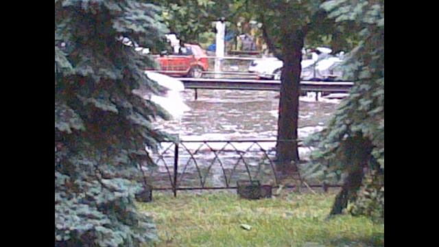 Потоп на площади Космонавтов. 25.05.2014. смотреть онлайн