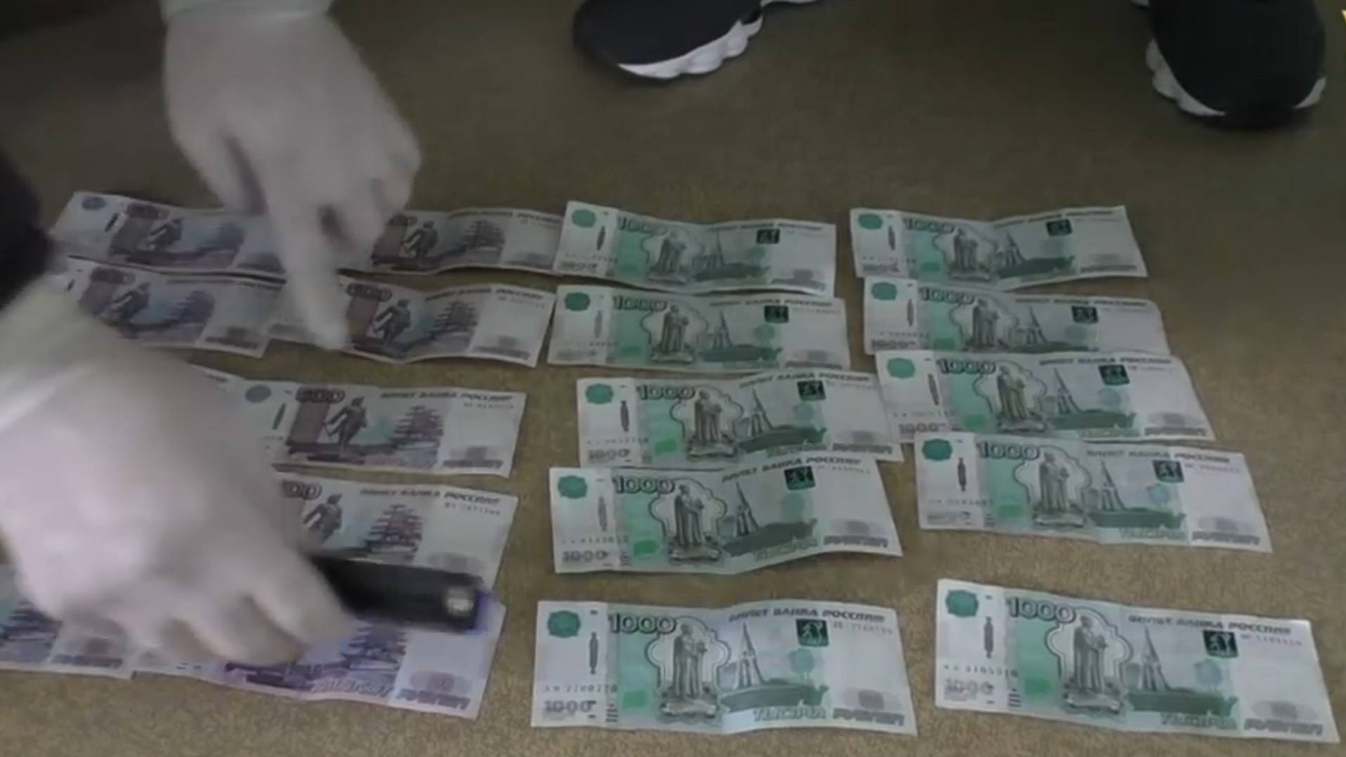 Два полицейских-взяточника сели со второй попытки