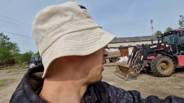 Известкование "кислой" почвы / посев с прикатыванием / сломали трактора с Лехой. за Русь ! смотреть онлайн