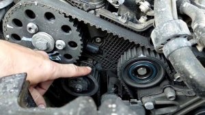 двигатель Фольксваген Амарок, замена ГРМ, проверка масла, обзор под капотного пространства ,cdca