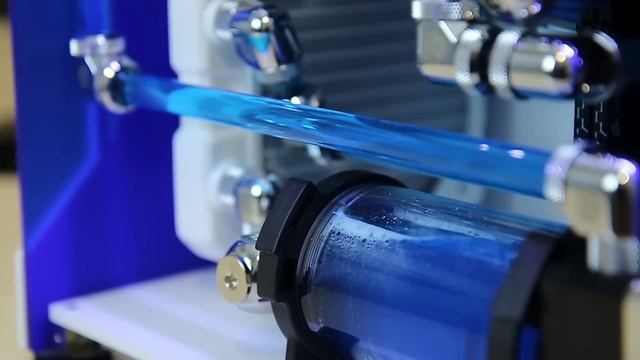 Watercooled Acrylic Case - Insane Intel Gaming PC build смотреть онлайн