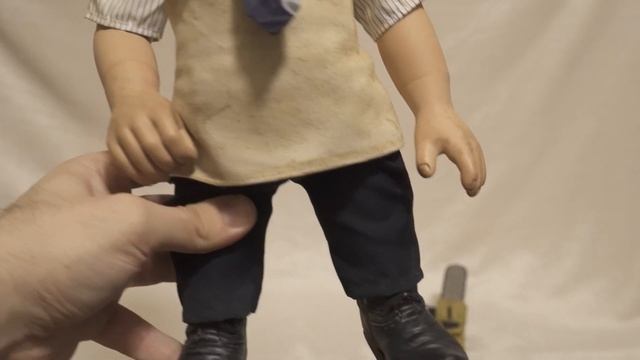 Mezco MDS Mega Scale The Texas Chainsaw Massacre (1974) Leatherface Review