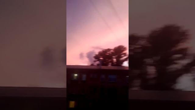 Розовое небо в Новокузнецке смотреть онлайн