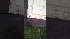 Чистка пластиковых форм для тротуарной плитки.