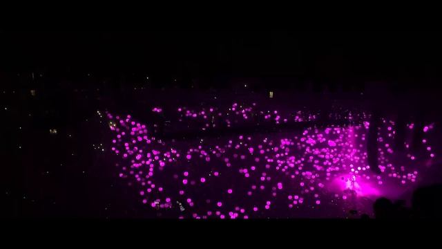 DRAKE AT ORACLE ARENA! смотреть онлайн