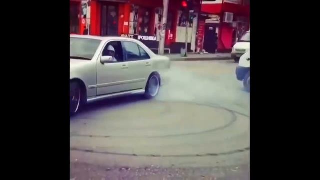 MERCEDES W210  Drift