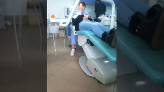 Стомотолог