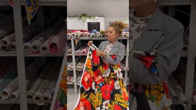 яркий неопрен с крупными цветами