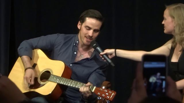 Colin O'Donoghue singing All Right Now смотреть онлайн