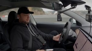 Приложение-антирадар стрелка против видеорегистратора с радар-детектором