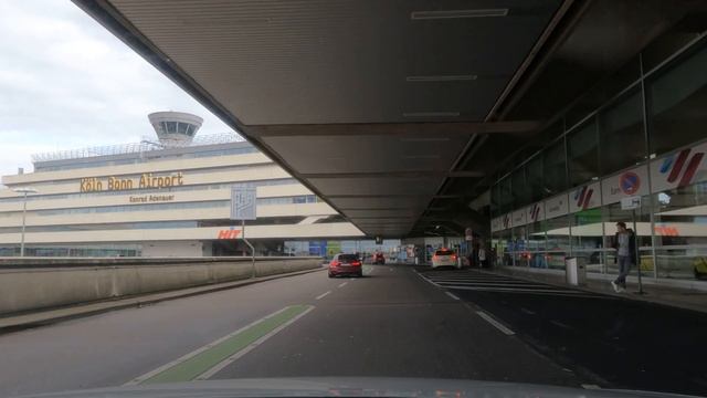Köln Bonn Flughafen - Köln Bonn airport смотреть онлайн