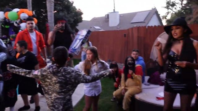 OUR MOST LIT HALLOWEEN PARTY!! смотреть онлайн