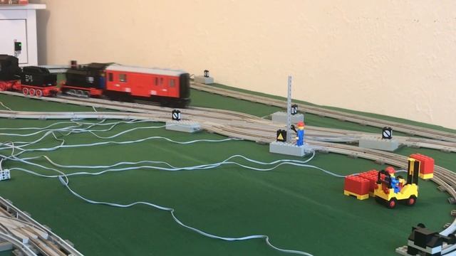 Lego 12v train layout #9- part 1: 7740, 7750, 7810, 7820 смотреть онлайн