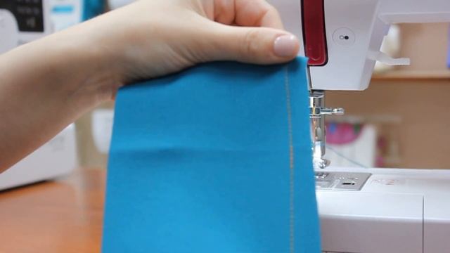 Вот почему Bernette Sew&Go 8 это восторг. Лучшая швейная машина? смотреть онлайн
