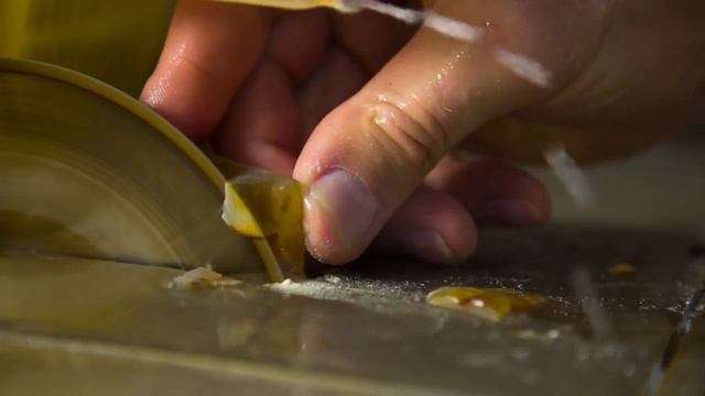 Amber Queen EN смотреть онлайн