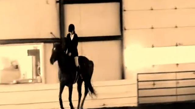 Johnson & Wales Riding Video смотреть онлайн