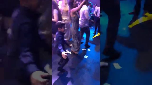 Жара на танец поле смотреть онлайн