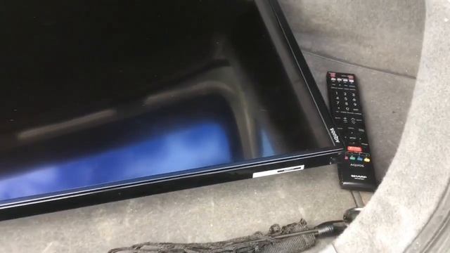 Does a 70” TV fit in a Toyota Prius? смотреть онлайн