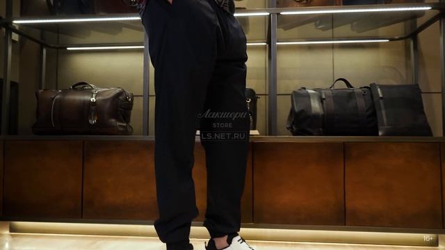Новая коллекция Berluti // Повседневный мужской образ // Фирменный бутик в Лакшери Store // Гардеро смотреть онлайн