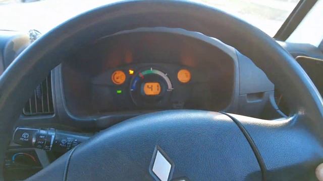 Добрые дела на электромобиле ? Mitsubishi Minicab ?. смотреть онлайн