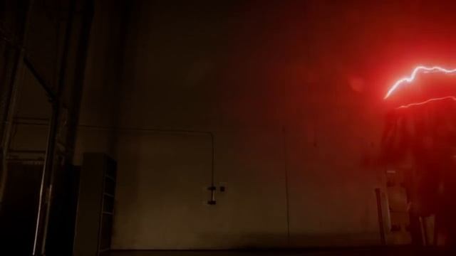 The Flash 2x11 : The Flash vs Reverse Flash смотреть онлайн