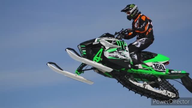 Прыжки на сноуборде и на снегоходах смотреть онлайн