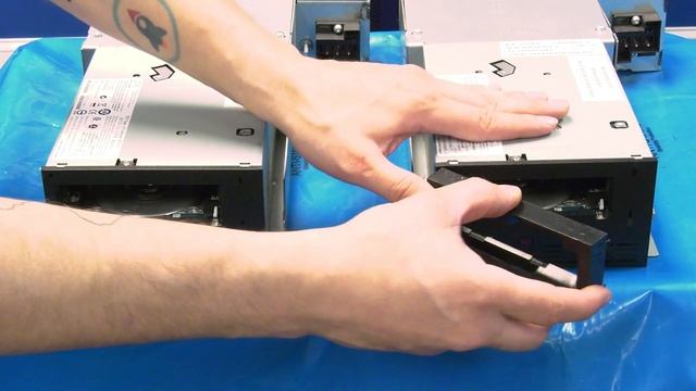 StorageTek L180/L700/L1400 Tape Drive Replacement Video смотреть онлайн