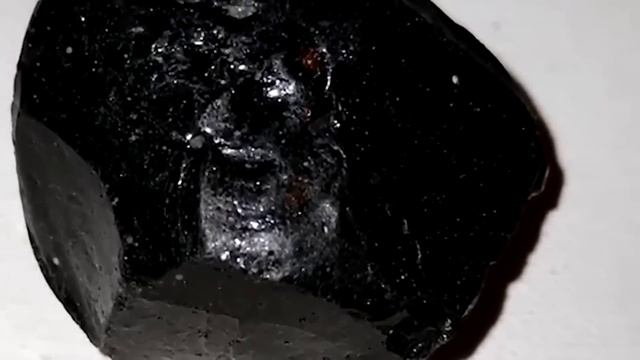 If You Find This Stone On a Snake, You'll be a Millionaire смотреть онлайн