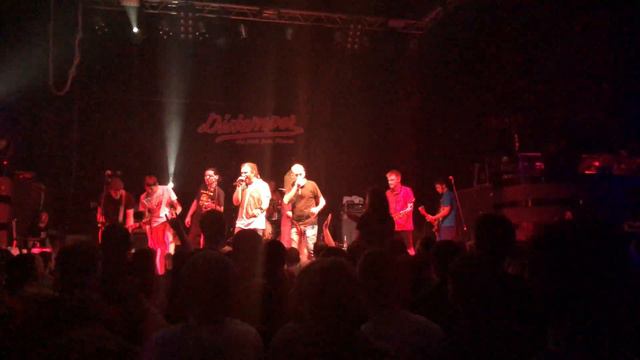 Distemper - Мир, разделённый пополам @Re:Public смотреть онлайн
