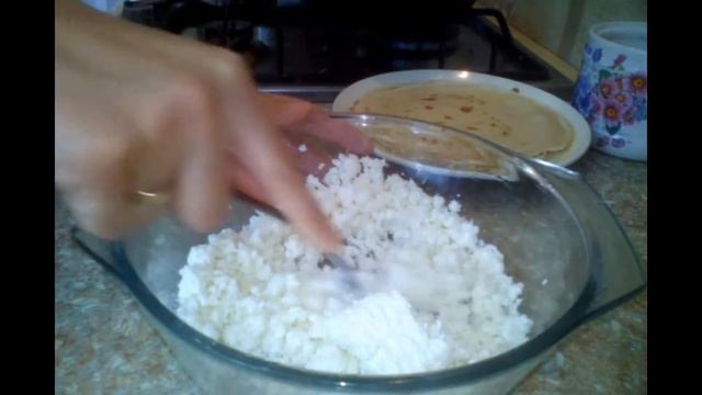 Тоненькие блинчики с творогом на молоке смотреть онлайн