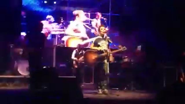 Edoardo Bennato - Sotto viale Augusto - 06_10_2012 - Arenile Napoli смотреть онлайн