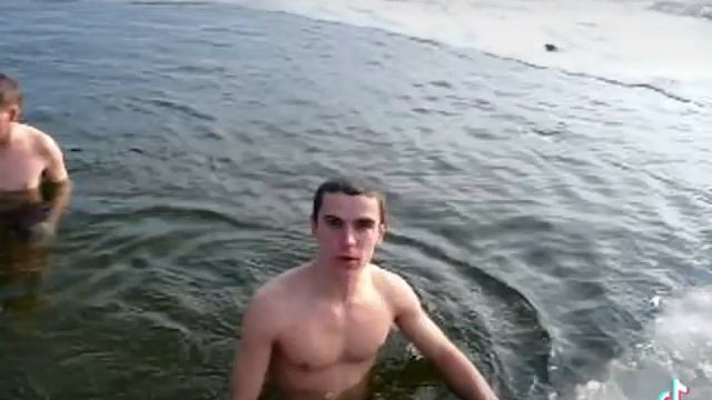 Морж ушёл под лёд продолжение смотреть онлайн