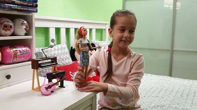 Кукла БАРБИ МУЗЫКАНТ Распаковка BARBIE MUSICIAN Doll Unpacking смотреть онлайн