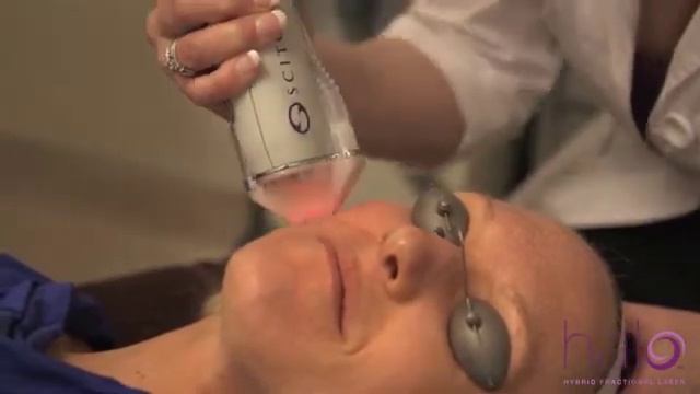 Лазерное омоложение Halo от Sciton смотреть онлайн